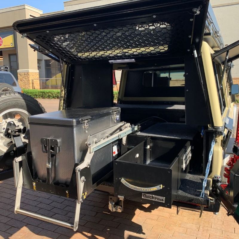Quick Pitch Drop-Down Fridge Slide – Maintenance-Free Gas-Strut Assisted 4x4 Fridge Tray
