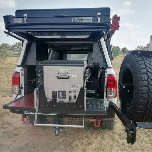 Quick Pitch Drop-Down Fridge Slide – Maintenance-Free Gas-Strut Assisted 4x4 Fridge Tray