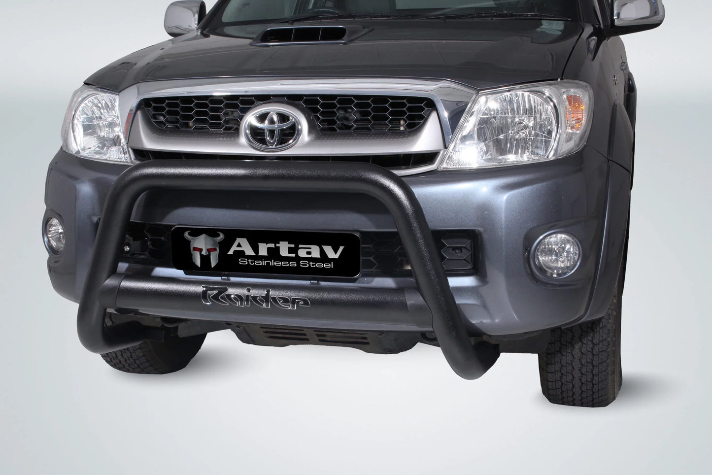 ARTAV Toyota Hilux Vigo D4D (2011-2015) Nudge Bar - Oval Range
